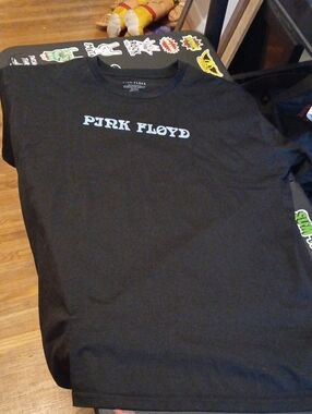 Pink Floyd Black T-Shirt with Light Blue Logo NWOT Never Worn XXL Casual Band